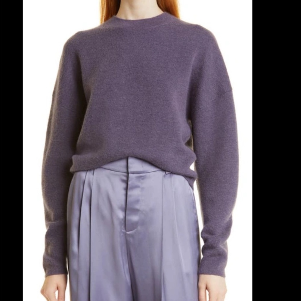 Vince BLOUSON SLEEVE WOOL & ALPACA BLEND SWEATER IN BOYSENBERRY. Size medium.